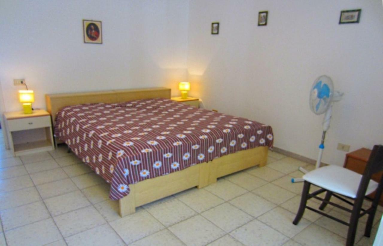 Bilocale Con Spazio Verde Santa Maria di Leuca Eksteriør billede